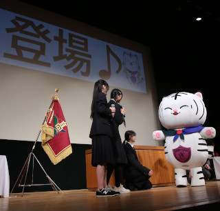 しろトラ